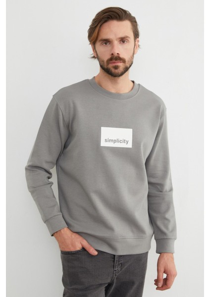 Simplicity Yazı Baskılı Bisiklet Yaka Sweatshirt fırsatları
