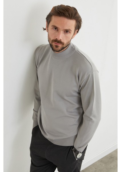 Basic Dik Yaka Triko Kazak fırsatları