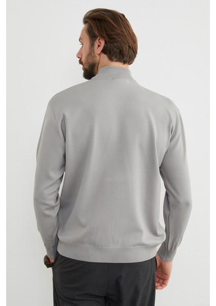 Basic Dik Yaka Triko Kazak