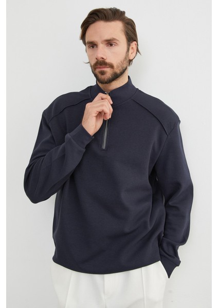 Dik Yaka Yarım Fermuarlı Sweatshirt indirimleri