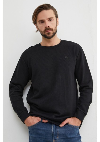 Kabartma Baskılı Bisiklet Yaka Kazak