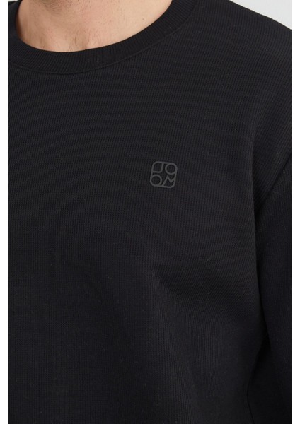 Kabartma Baskılı Bisiklet Yaka Kazak modelleri