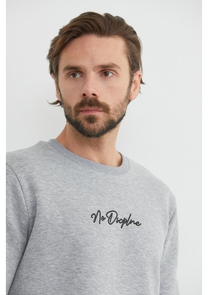 3 Iplik Kabartma Yazı Baskılı Sweatshirt fiyatları