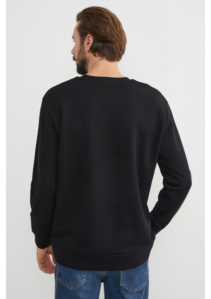 Kabartma Baskılı Bisiklet Yaka Kazak