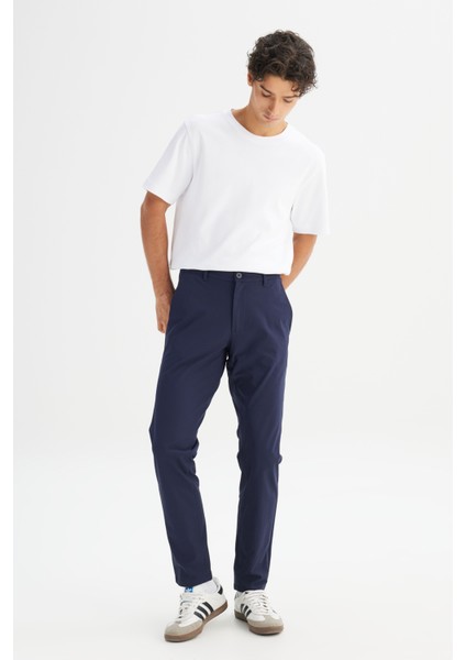 Regular Fit Normal Kesim Dar Paça Yan Cep Detaylı Lacivert Pantolon modelleri