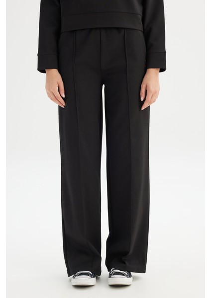 Loose Fit Geniş Kesim Siyah Pamuklu Esnek Sweatpant fiyatları