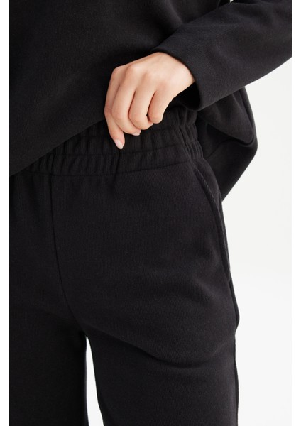 Straight Fit Düz Kesim Normal Bel Siyah Sweatpant Eşofman Altı fırsatları