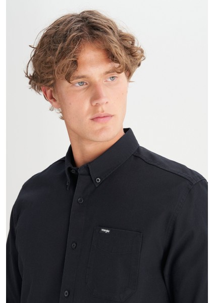 %100 Pamuk Regular Fit Normal Kesim Cep Detaylı Siyah Gömlek fırsatları