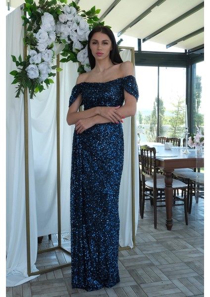 Lacivert Kadın Omzu Açık Payetli Yırtmaçlı Uzun Abiye Elbise 9705544.02 fiyatları
