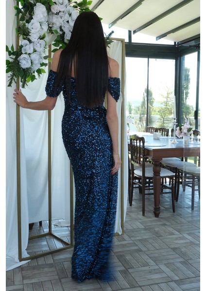 Lacivert Kadın Omzu Açık Payetli Yırtmaçlı Uzun Abiye Elbise 9705544.02 indirimleri