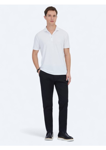 Beyaz Jakarlı Polo Yaka T-Shirt