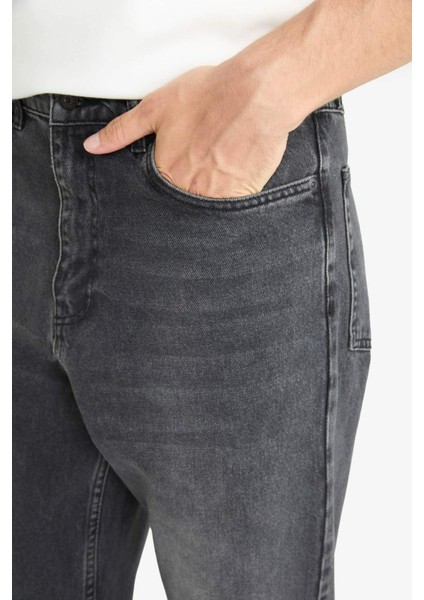 Baggy Fit Normal Bel Geniş Paça Jean Pantolon G2621AX25AU