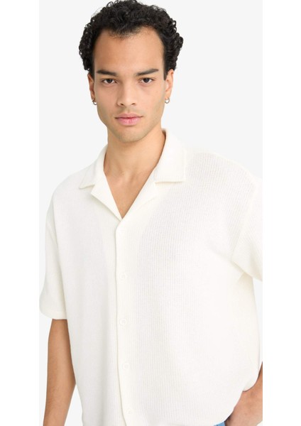 Boxy Fit Polo Yaka Penye Kısa Kollu Gömlek G3359AX25AU indirimleri