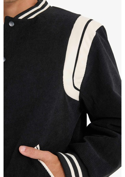 Su İtici Regular Fit Kolej Yaka Bomber Çıtçıtlı İç Cepli Mont E9245AX25WN