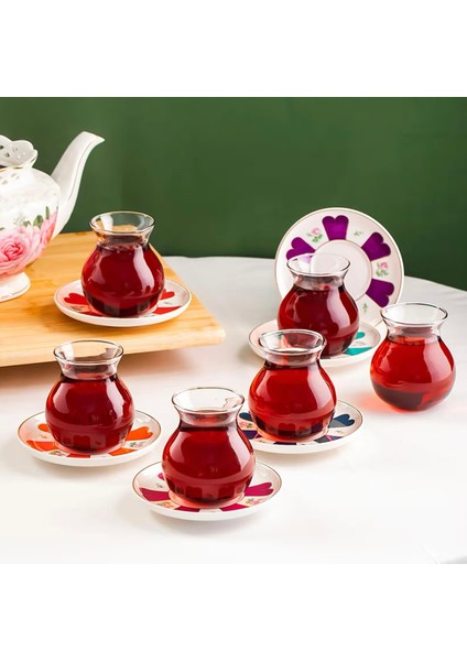 17900 Beyoğlu 12 Parça 6 Kişilik Çay Seti Borosilikat Cam Tombik Bardak ve Porselen Çay Tabağı Takımı 210 ml