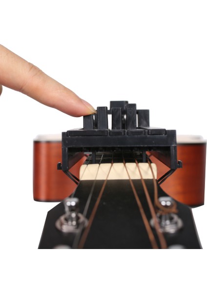 Gitar Akor Trainer Akor Öğrenme Sistemi Yeni Başlayanlar Için Singing Aid Aid Aracı Ölçeği Yardımcısı Siyah (Yurt Dışından) modelleri