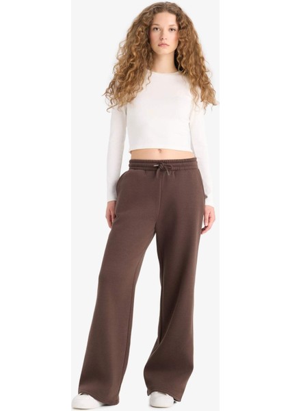 Straight Fit Beli Bağcıklı Cepli Düz Paça Eşofman Altı A0954AX25WN fiyatları