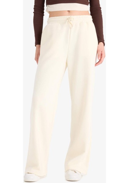 Straight Fit Beli Bağcıklı Cepli Düz Paça Eşofman Altı A0954AX25WN fırsatları