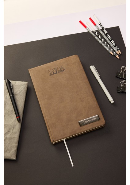 Kişiye Özel Hediyelik Cilt 2026 Düz Sert Kapak Kahverengi Deri Ajanda
