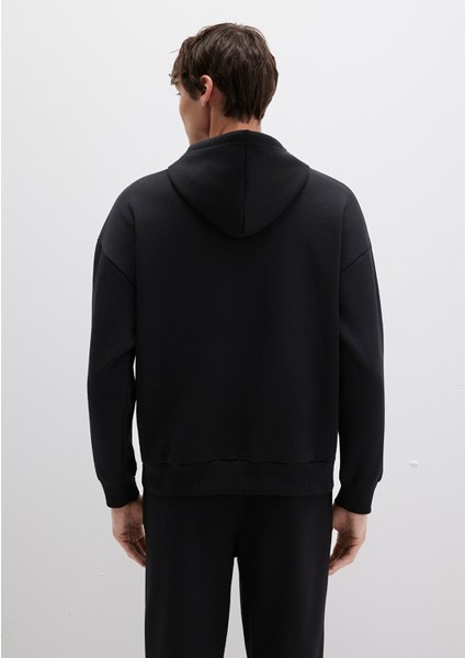 Mavi Logo Baskılı Kapüşonlu Siyah Sweatshirt 067149-902