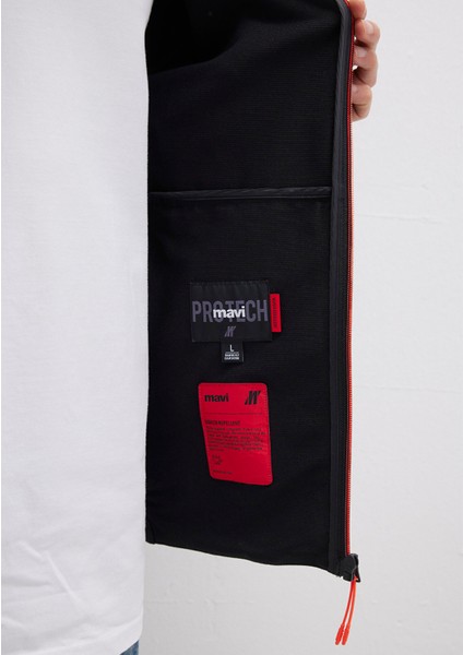 Kapüşonlu Siyah Ceket 0110610-71379