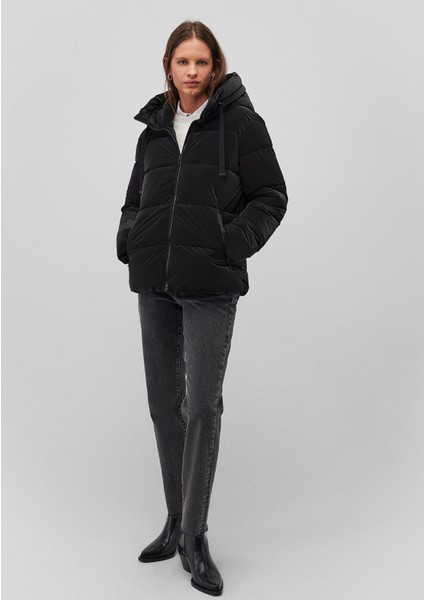 Kapüşonlu Siyah Şişme Mont 1110043-900