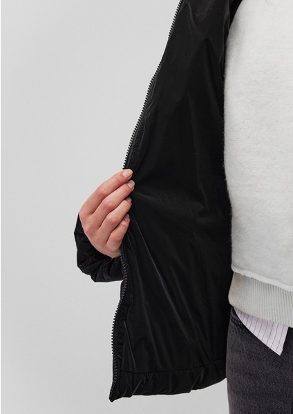 Kapüşonlu Siyah Şişme Mont 1110043-900