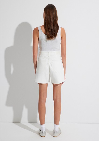 Millie 90LAR Beyaz Jean Şort 1458989753