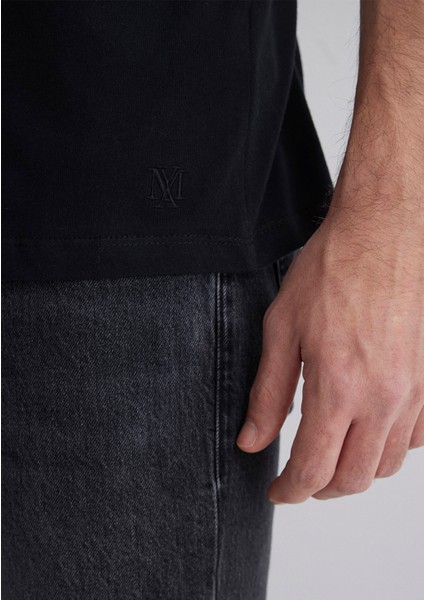 Dikiş Detaylı V Yaka Siyah Tişört 062773-26341