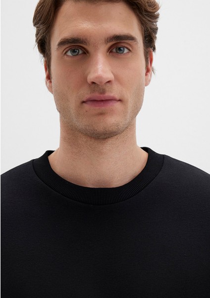 Bisiklet Yaka Siyah Basic Sweatshirt 0S10276-900