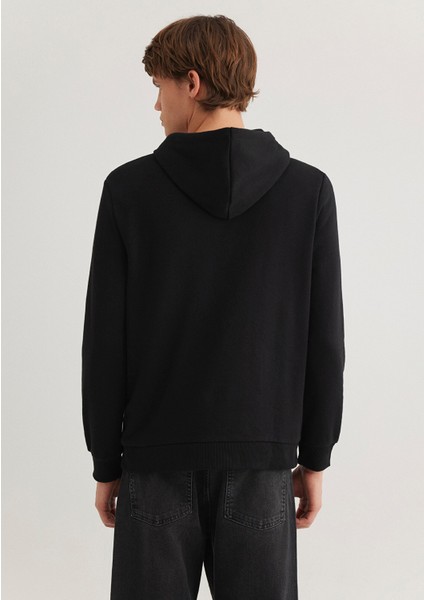 Mühür Logo Baskılı Kapüşonlu Siyah Sweatshirt 0611721-900