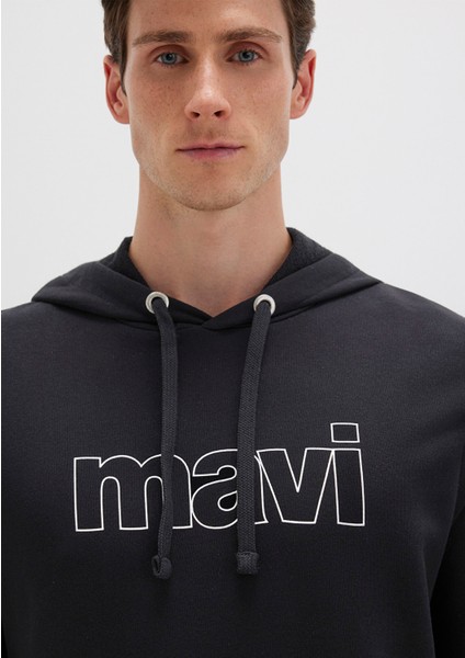Mavi Logo Baskılı Kapüşonlu Siyah Sweatshirt 065606-900