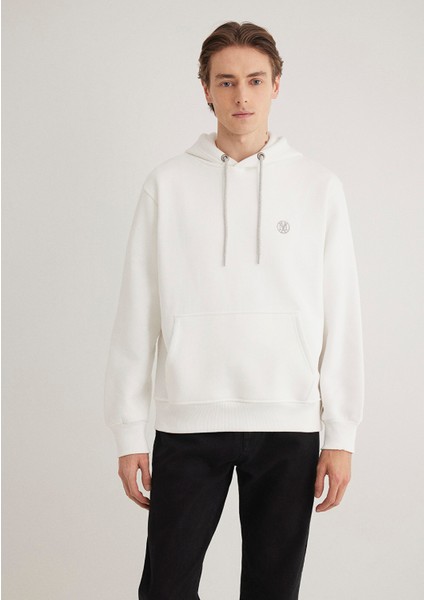 Mavi Logo Nakışlı Kapüşonlu Beyaz Sweatshirt 065809-34519