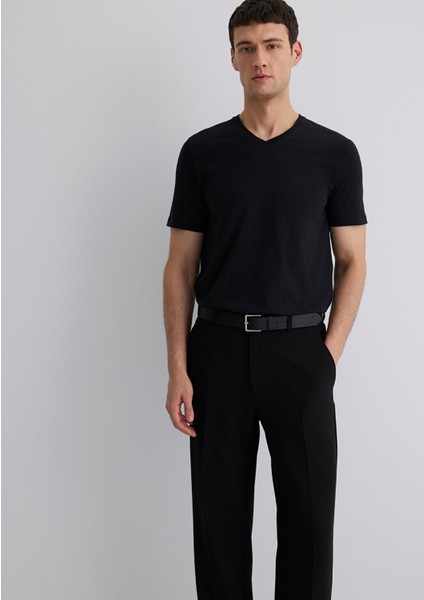 Siyah Basic V Yaka Tişört 065586-900