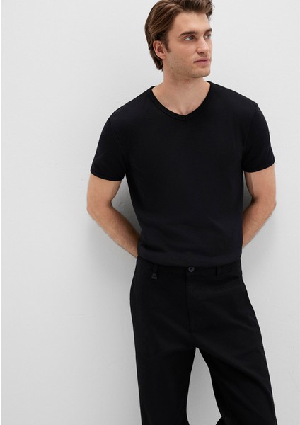 Ribana Detaylı V Yaka Siyah Tişört 063748-900