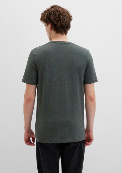 Stretch V Yaka Yeşil Basic Tişört 061748-25752