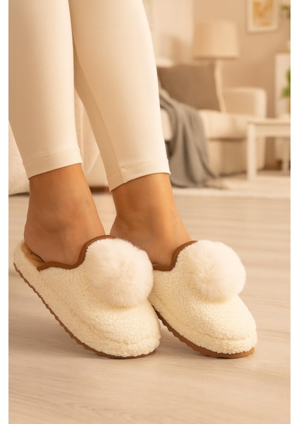 Kadın Ponponlu Ev Terliği Ses Yapmaz Kalın Taban Kışlık Terlik