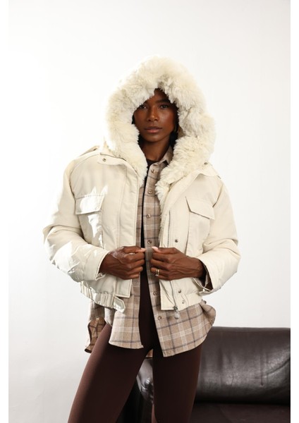 Ekru Kapüşonu Kürklü Mont D99613 fiyatları