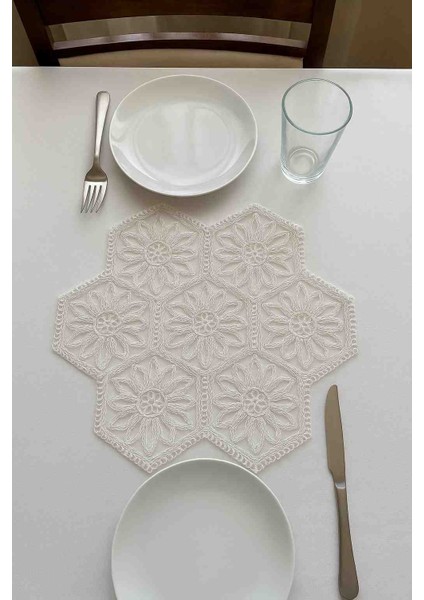 Fransız Dantel Yıldız Model 5’li Masa Üstü Runner Seti (115X35 Cm) fiyatları