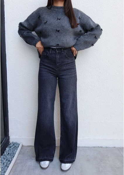 Paça Detay Likralı Wide Leg Jean