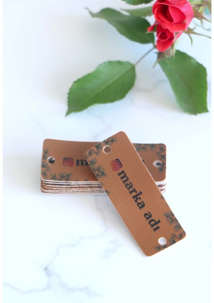 Kişiye Özel Suni Deri Etiket 40 Adet (1,8x4,8 Cm) Renkli Baskılı Suni Deri Marka Etiketi