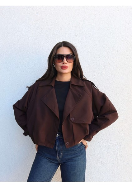 Kruvaze Yaka Düğmeli Kısa Trench