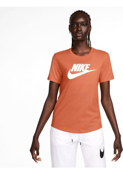 DX7906 828 Nsw Clup Ss Tee Kadın T-Shirt