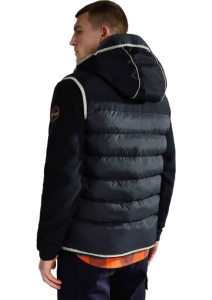 A-Shackleton V.-
