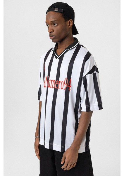 Oversize Baskılı Forma Tişört Beyaz fırsatları