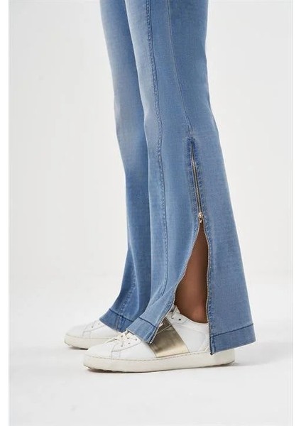 Fermuar Detaylı Pantolon fırsatları