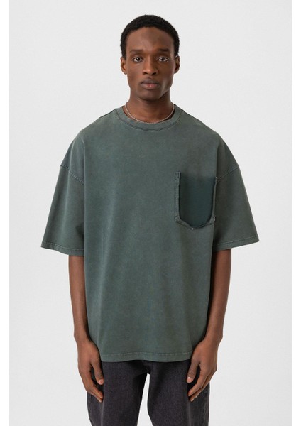Yıkamalı Cep Detaylı Oversize Tişört Yeşil modelleri