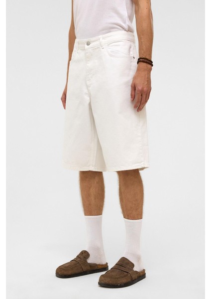 Oversize Bermuda Denim Şort Ekru fırsatları