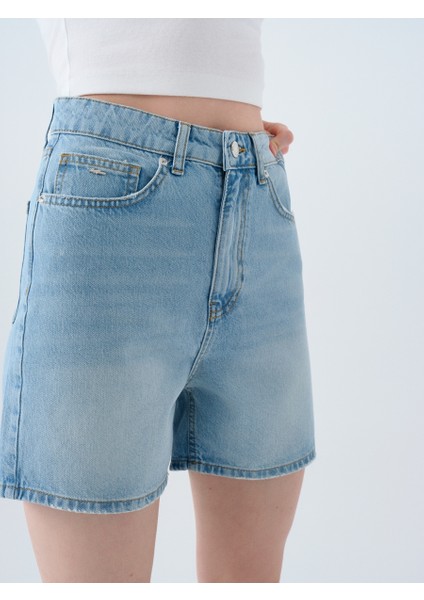 Regular Fit Kadın Şort