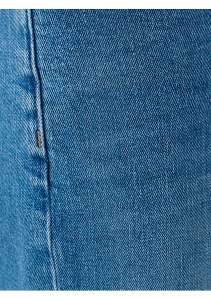 Slim Fit Erkek Şort